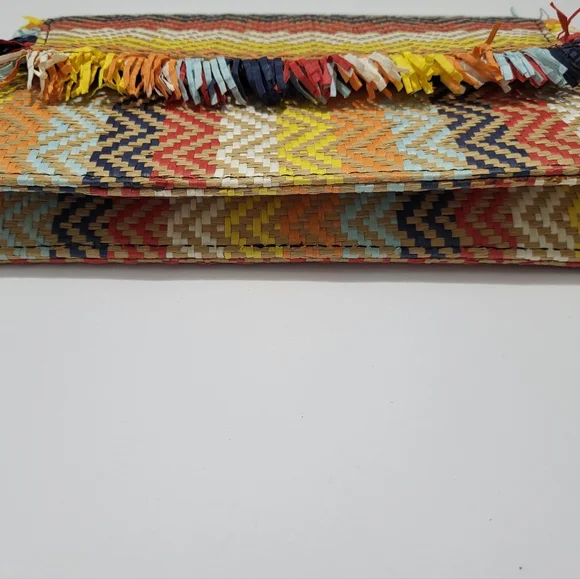 J Crew Raffia Rainbow Clutch With Detachable Crossbody Handle - Picture 3 of 3